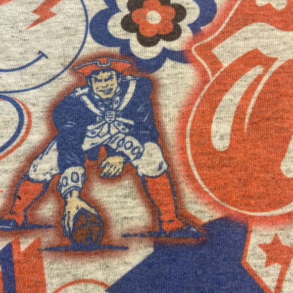 Patriots New England | School Spirit Gildan Gray Red Blue T Shirt Adult Large - Picture 6 of 6